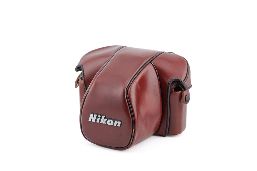 Nikon CF-20 Semi-Soft Leather Camera Case (Burgundy) Prewond